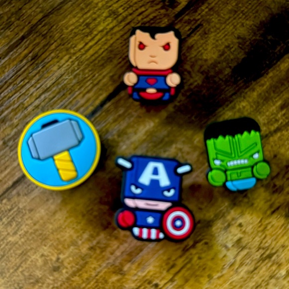 Marvel superhero croc charms - 4 Pc set - Picture 1 of 1